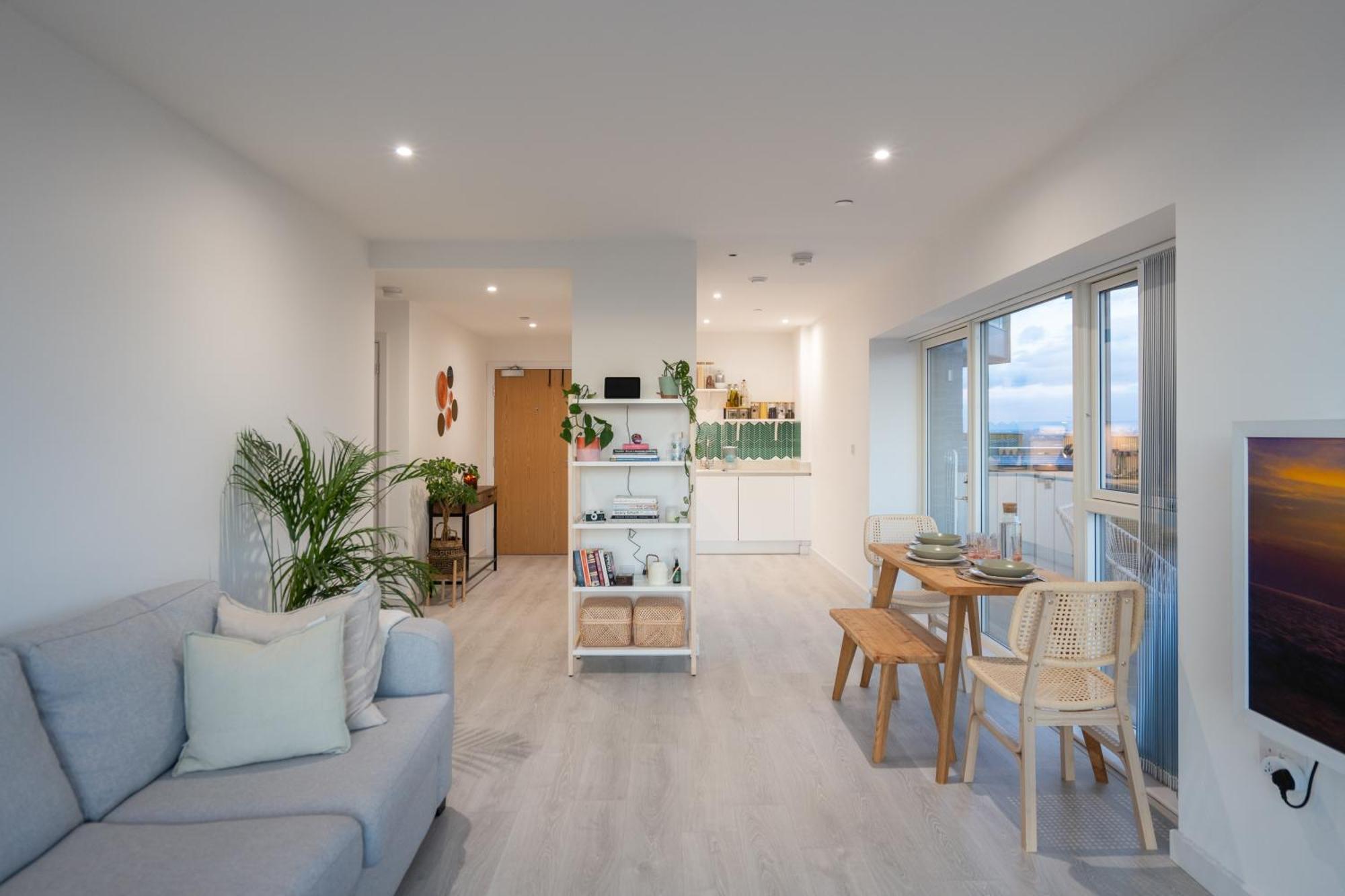 Ferienwohnung Sunset Retreat: Steps From Heathrow/Twickenham Hounslow Exterior foto